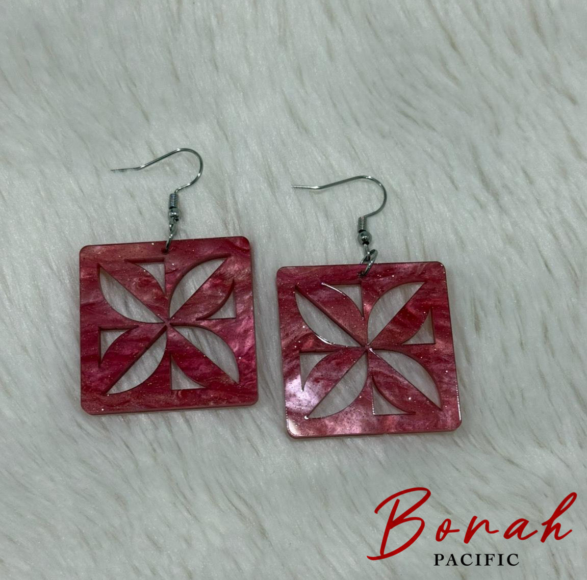 Le-TIARE Earrings 🌺