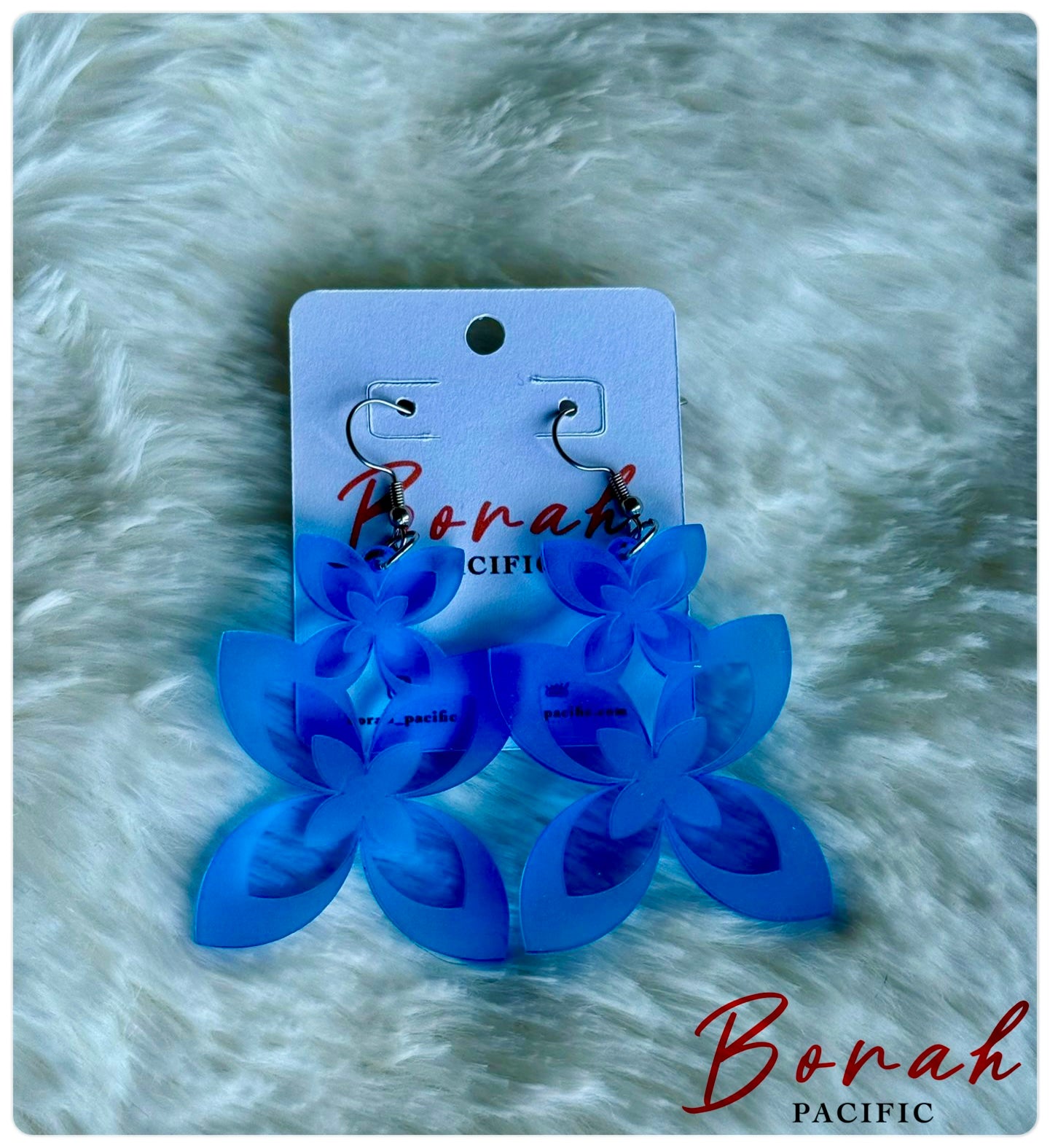 Le-WHĀNAU Earrings 🌺